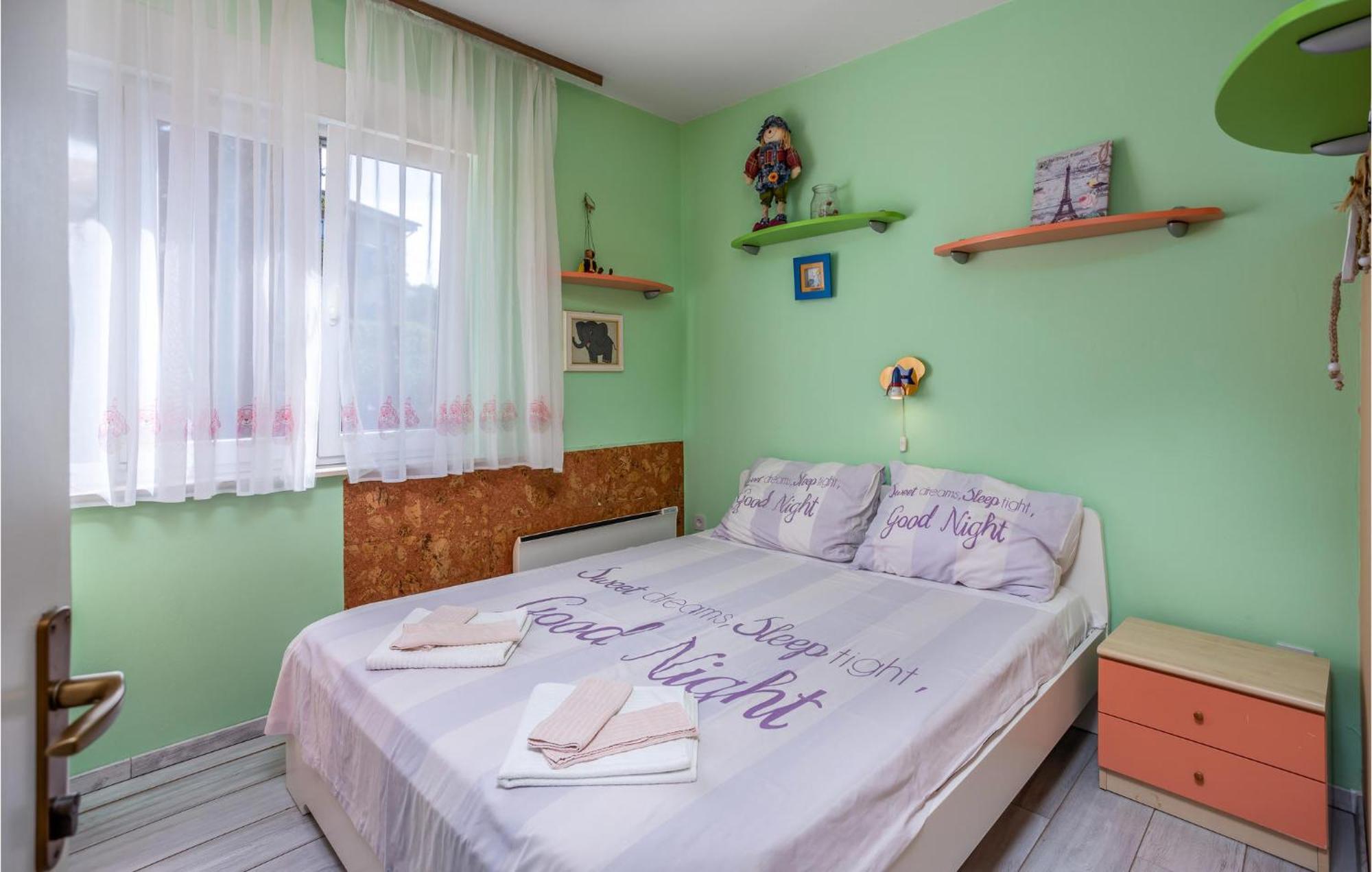 Beautiful Apartment In Crikvenica With Jacuzzi Exterior photo